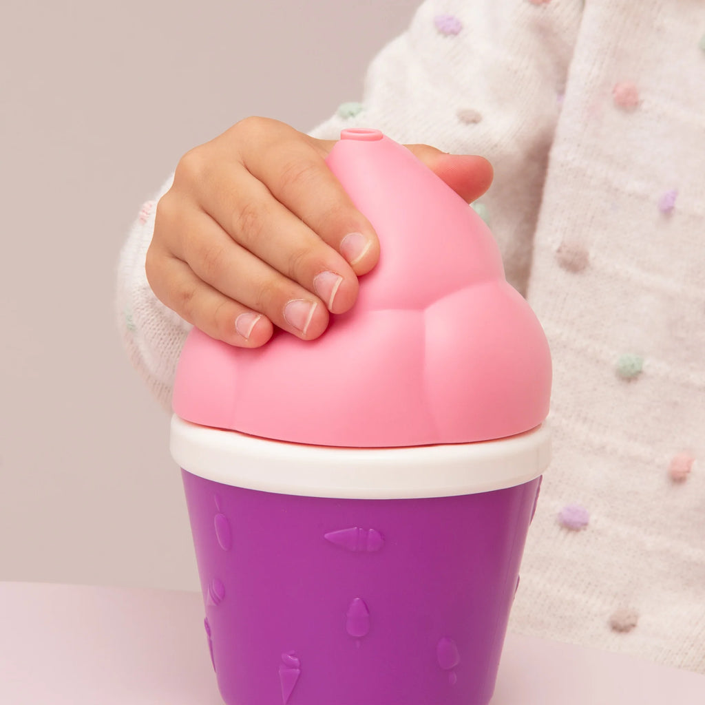 BEBÉS LLORONES LÁGRIMAS MÁGICAS Icy World Frozen Frutti | Muñeca sorpresa Coleccionable que huele a Fruta, Llora y hace Nieve - Juguete niños +3 Años