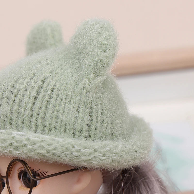 Mini sombrero de punto colorido para niños, sombreros hechos a mano de simulación, accesorios de vestir, juguete de simulación, 1 piezas, 1/12