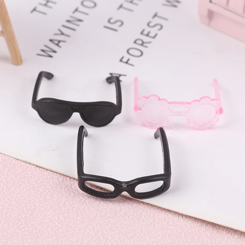 20 piezas Mini gafas de plástico con montura redonda, gafas para muñecas altas, juguete para niños, Mini gafas, accesorios aleatorios para muñecas