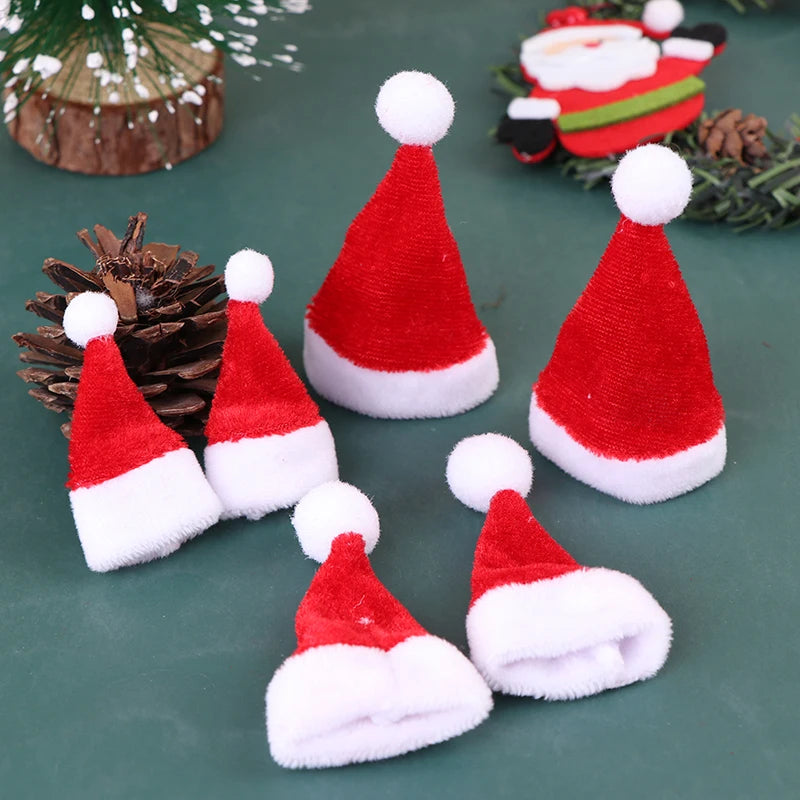 Sombrero de Papá Noel en miniatura para casa de muñecas, accesorios para muñecas, sombrero rojo, decoración del hogar, regalo de Navidad para niños, 2 piezas