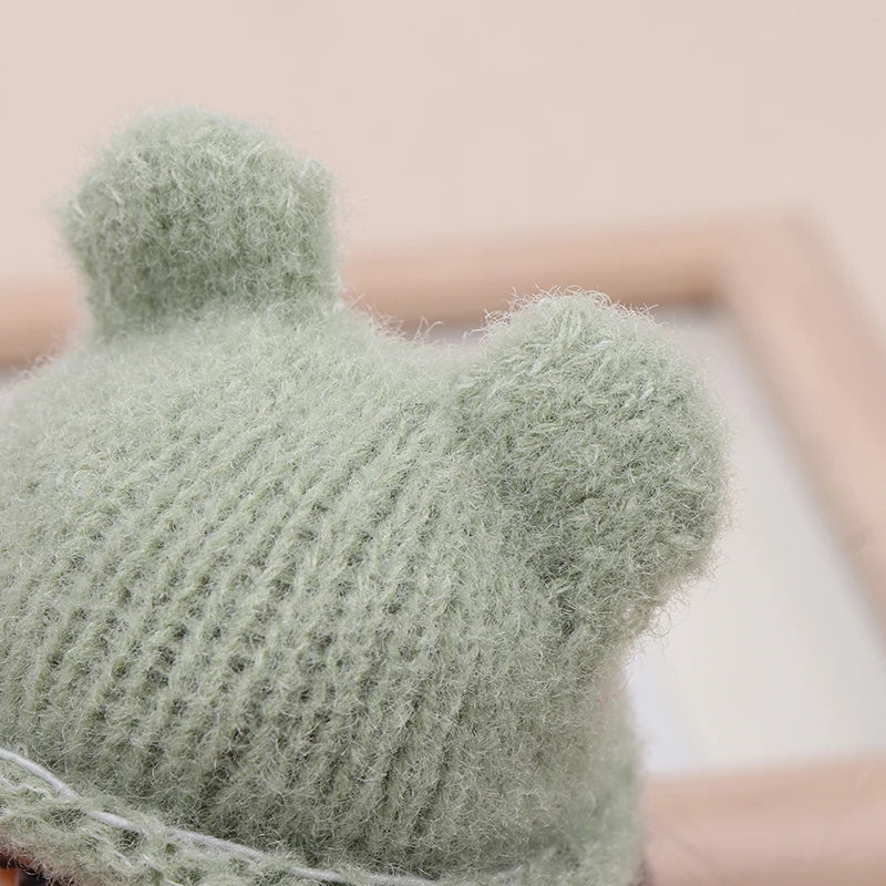 Mini sombrero de punto colorido para niños, sombreros hechos a mano de simulación, accesorios de vestir, juguete de simulación, 1 piezas, 1/12